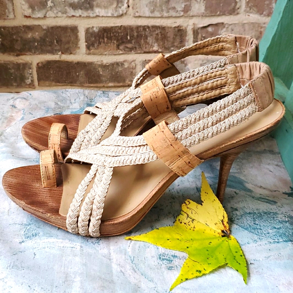 Donald J. Pliner RARE Cork Strappy Toe Ring Sandal
